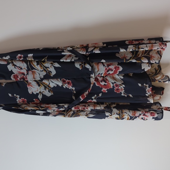 Dex Spaghetti Strap Floral Flowy Dress - Picture 6 of 8